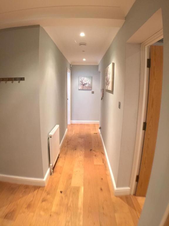 לונדון Three Bedroom Apartment By Beautiful Park מראה חיצוני תמונה